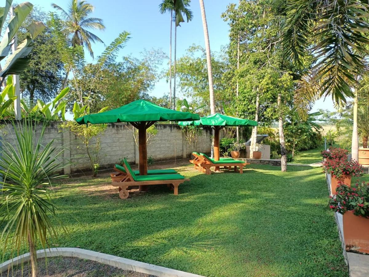 Avalon Village Resort Induruwa Bagian luar foto