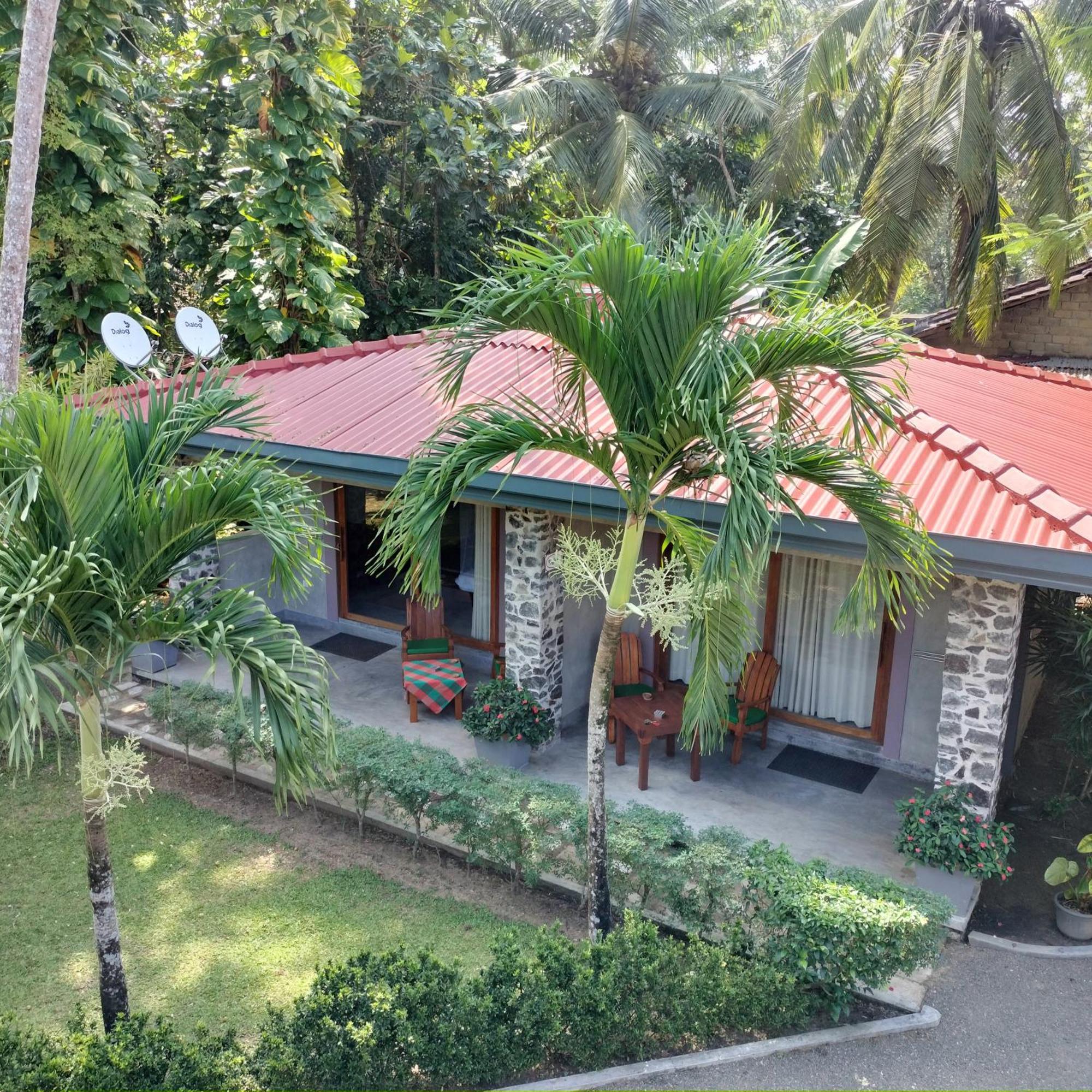 Avalon Village Resort Induruwa Bagian luar foto