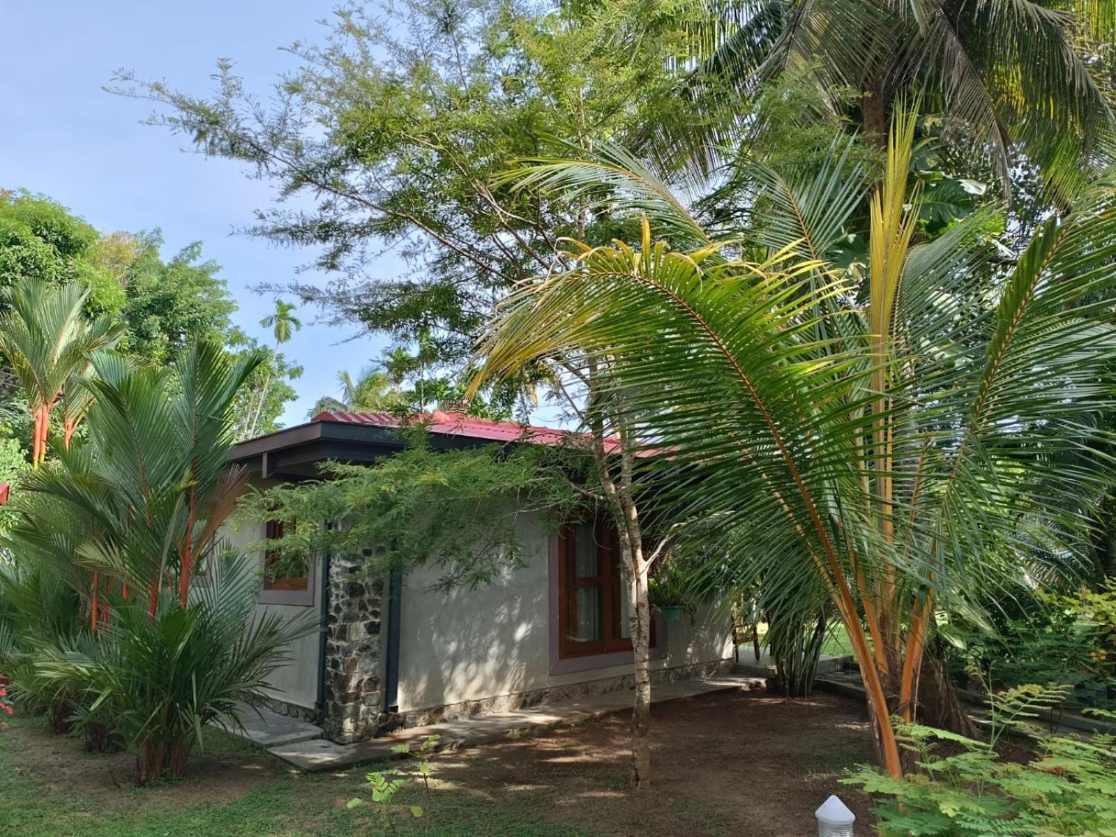 Avalon Village Resort Induruwa Bagian luar foto